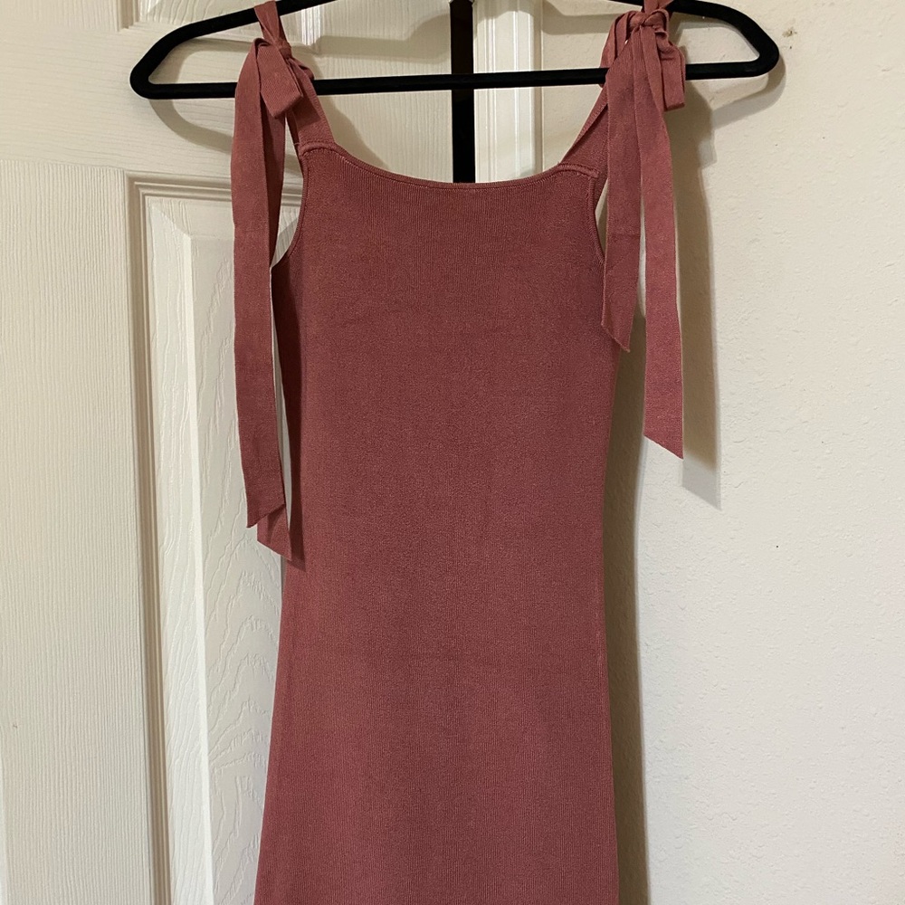 Knit mauve dress with tie straps
